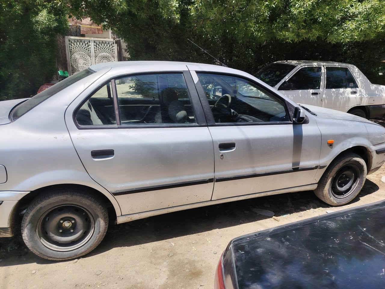 السلام عليكم 
سيارة سمند 2009 للبيع 🚘
الموقع. البلديات
الرقم انجليزي تحويل سريع
السعر 40 وبيها مجال بسيط
 رقم الهاتف. ***********
