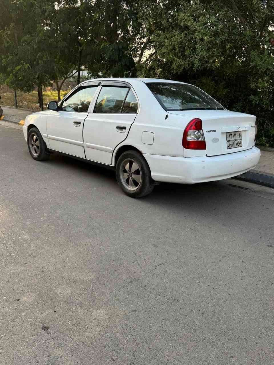 سياره فيرنا  هونداي كوري 2010 
محرك 1500 
تبريد تدفئه شغال 
سياره نضيفه 
للاستفسار اتصال على ؛  
***********
