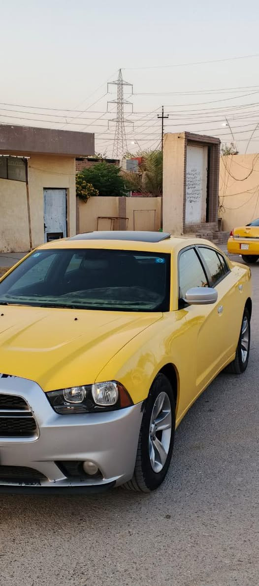 من رخصت الادمن جارجر موديل 12فول موصفات فتحه
رقم الانبار سنويه جديده 31حداديه خلفي امامي تخم تاير
جاهزه السياره بيه بنيد مفتوح الا ستفسار 
‭0770 494 7128‬
مكان السياره سامراء  السعر 145

