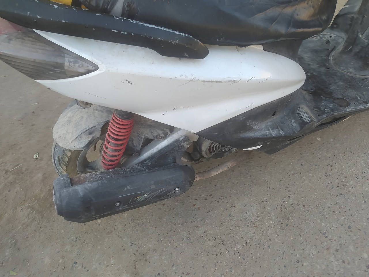 مرخصت لادمن المحترم دراجه سكنس نثية شغاله هندر ابيعلك هل الموجود كوم حديد  الك يمي أصولي فقط
مكاني بغداد الحرية شارع 30 السعر
 (250) ألف


**إذا كنت صاحب هذا الإعلان وتريد حذفه لأي سبب، رجاءا أرسل رسالة إلى الدعم الفني**