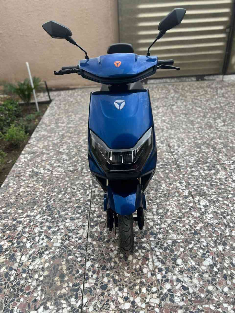 🌟 دراجة كهربائية من شركة yadea العالمية / نوع RN :-
🔺السرعة : 50 كم/ساعة .
🔺نظام الشحن التلقائي .
🔺قدره الملف : 1200 واط .
🔺عدد البطاريات : 6 
🔺حجم البطارية : 23 أمبير/ 72 ڤولت .
🔺نوع البطارية : گرافين .
🔺حجم الويل : 10 انج امامي/خلفي.
🔺المسافة المقطوعة للشحنة الواحده : 45-55كم .
💰السعر :- 850 الف .
📬الموقع : بغداد/زيونة .


**إذا كنت صاحب هذا الإعلان وتريد حذفه لأي سبب، رجاءا أرسل رسالة إلى الدعم الفني**