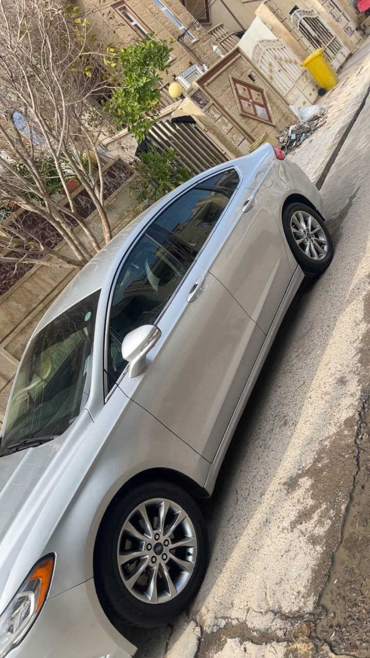 فول مواصفات ما عدا فتحه 
يدات اربع بوب بصمه 
كير موس 
شاشه كبيره تدعم كاربلاي 
سياره ٣ قطع بدون دواخل 
استفسار *********** أربيل, العراق
