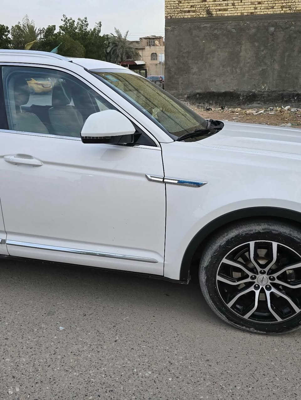 ((تابع الصفحه)) سيارات جديدة يوميًا📢📢

 ✅دومي x7موديل __2019 الون ابيض 7 راكب
 ✅محرك 2000 تيربو 4 سلندر ميتسوبيشي

 ✅كير ماوس__ تحكمات بيبان شفط __
 ✅بانوراما _كشنات جلد _الأمامي كهربائي وخزن                            
 ✅ويل حجم 19 
 ✅السيارة بديها كلش نظيف

 ✅بيها كم نقطة رش
 ✅الكير مجفت تجفيت جديد
 ✅سنوية جديدة بأسمي رقم بابل انكليزي 
 ✅تبريد امامي وخلفي

  العنوان 📍البصره 

للتواصل ☎️ ***********

للسعر 🟥 اكتب ( تم ) رد تلقائي
