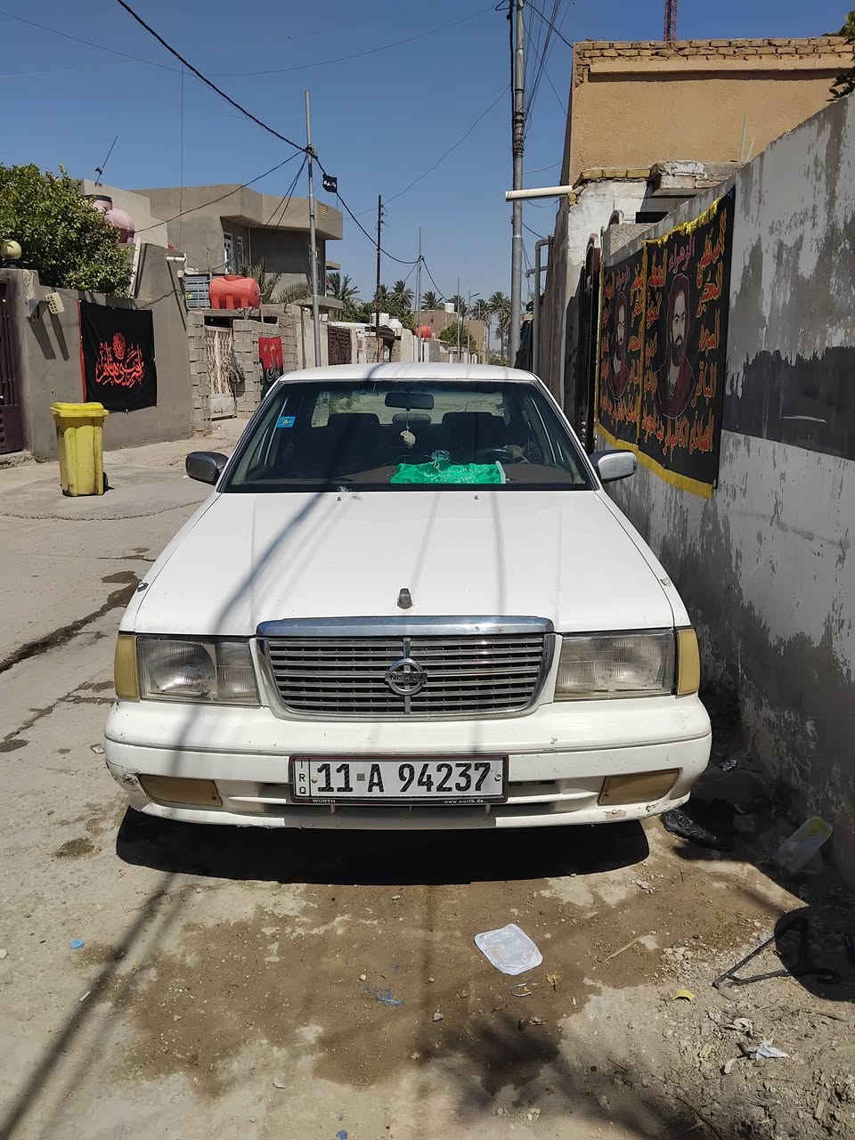سياره نيسان سدرك مكفوله من الصببغ والضربه موديل ٢٠٠١سياره جاهزه تبريد شقال مكان السياره واسط قضاء الاحرار تايرات جدد محرك بلادي نظيف مكفول سعر ٦٥ وبيها مجال ***********@
