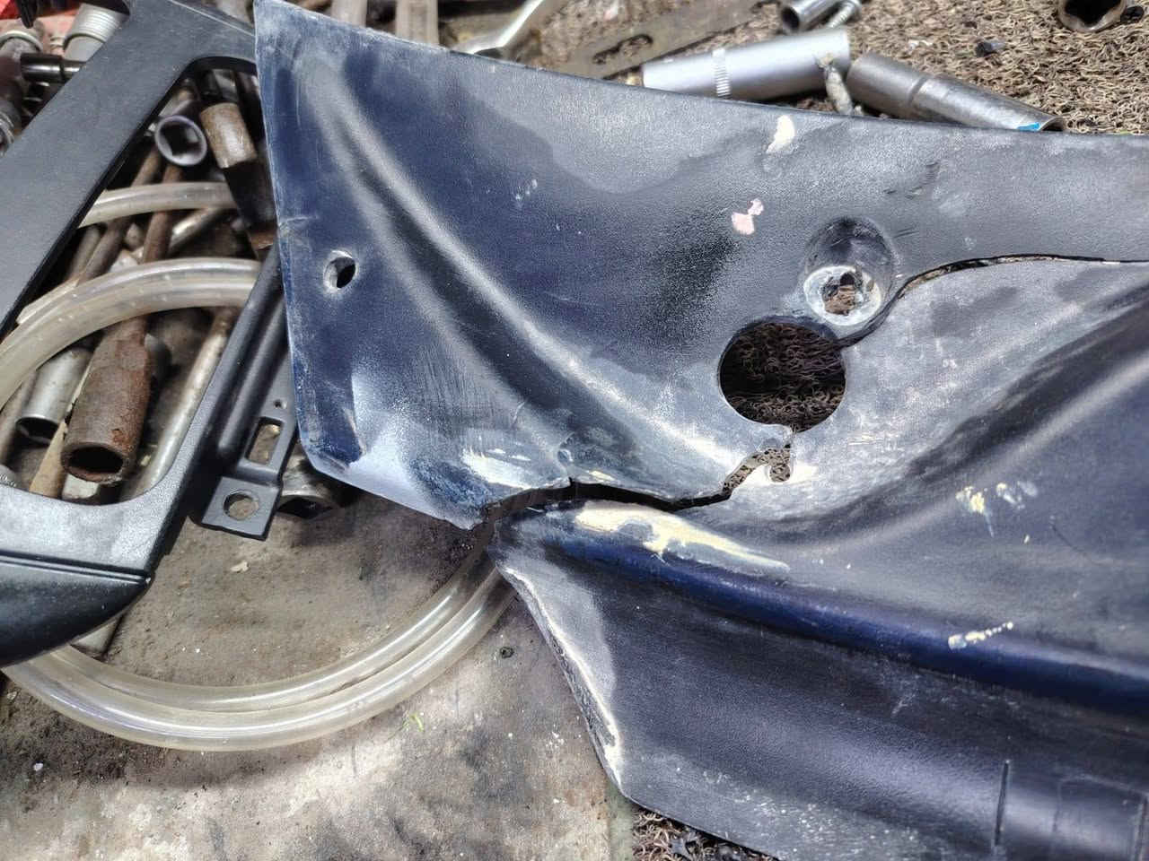 سلام عليكم غراض دوج كرفان للبيع
مازدات عدسه اصلي 75
شباك30
كفر بدنه 40
وجها تبريد40
مطريه ماسحات 25
مكاني دوره حي لصحه
***********
***********
