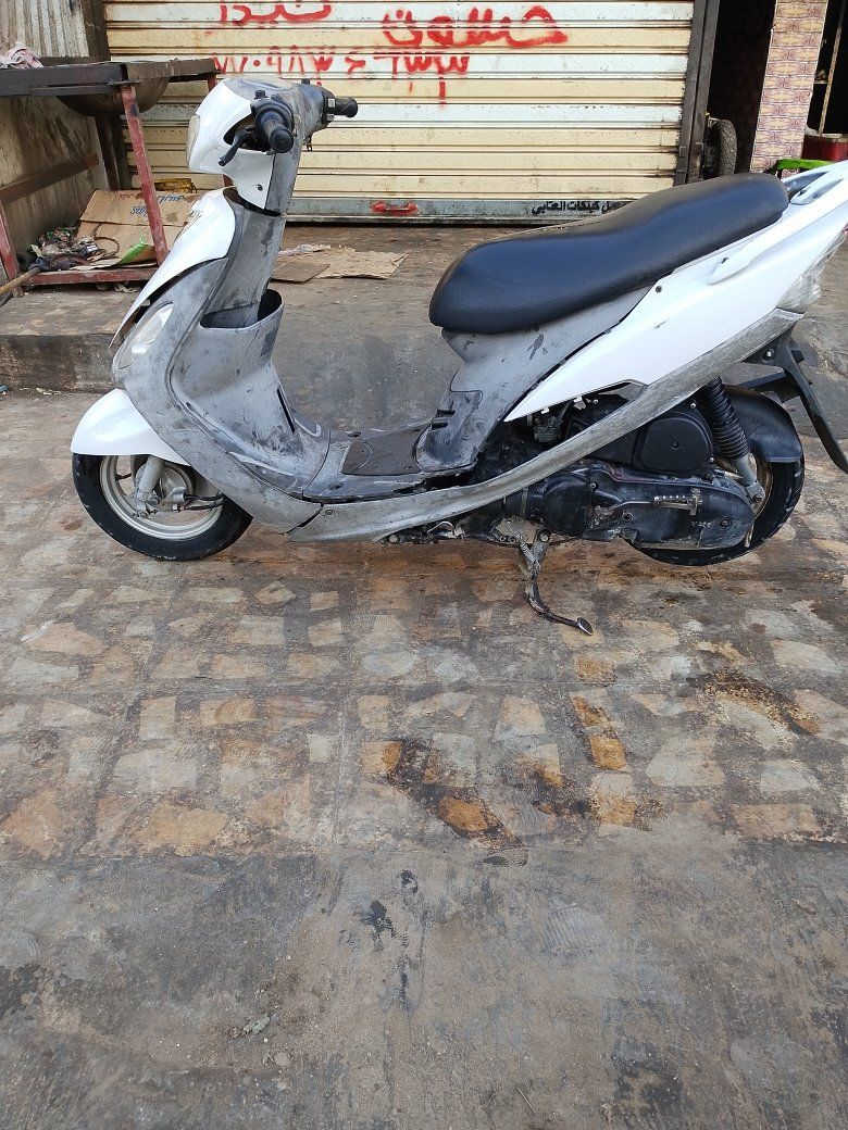 السلام عليكم للبيع دراجة ماكس منغولي دراجة جديدة كهربائيات كلها شغالة هندر سلف شغال السعر 375 العنوان بغداد الأمين الثانية للاستفسار ***********
