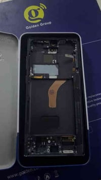 شاشه s22ultra وكاله kbsاومليد هيه وفريمها الي يريدها مكاني بغداد البيا...