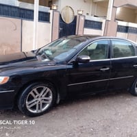 ازيرا • ٢٠٠٩ • مكينة ٣٣٠٠