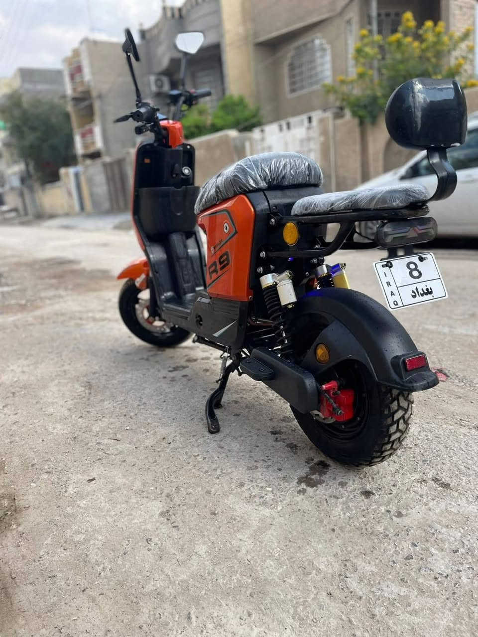 السلام عليكم
 دراجه نضيفه للبيع كامله كل نقص مابيهه 
باتريات نضيفه 
كهربائيات كله شغاله 
تايرات جديده 
بريكات 
لاتات زنون 
كشنات جدد 
مرايات اصليه 
هذه رقمي ***********
مكاني بغداد الامين الثانيه 
 عارضهه 325
