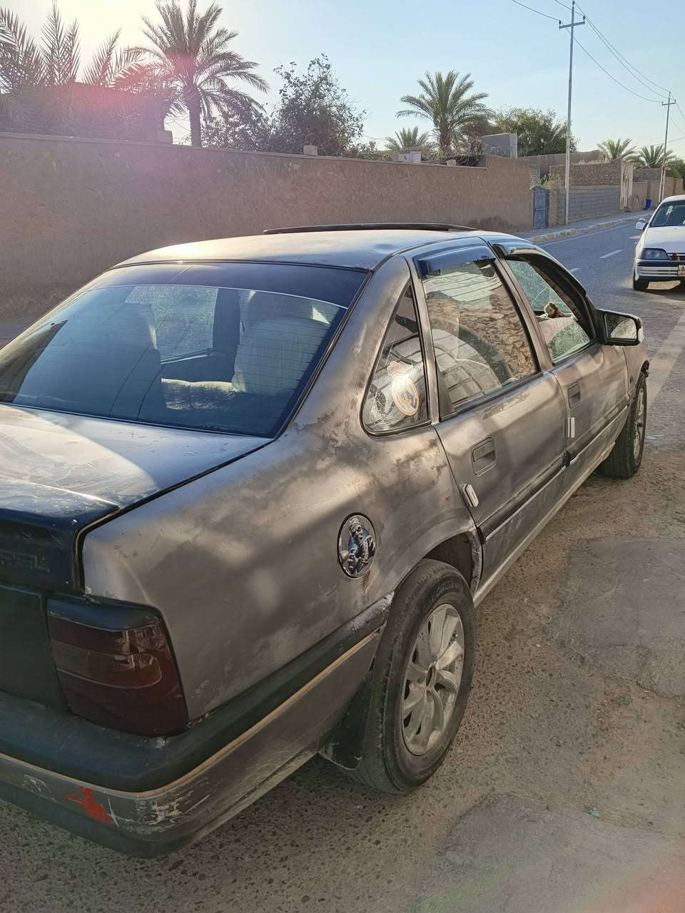 محرك 1600 اوبل 
رقم بغداد مشروع وطني تحويل مباشر 
محرك وكير وحداديه جديد 
سعر 25وبي مجال قليل /نقد 
***********
