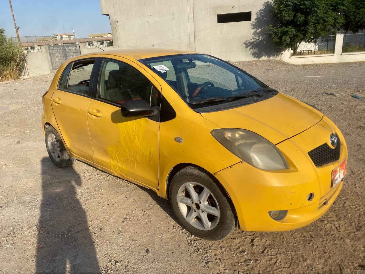 سلامو علیک  یارس مودیل ٢٠٠٧   
سەنەوی حاسیبەیە  مکینەو گیری بێ عەیبە تەبریدی ساردوو گەرمی ئیش دەکات ٤ تایەی تازەی لە ژیرایا  مالی کەسابەتە 
٣٤ گەلاو تۆزیک مەعمەلە  شوین کەلار 
رەقەم موبایل *********** كالار, السليمانية
