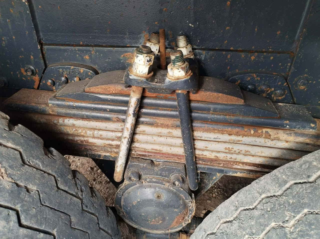 سلام عليكم قلابي فالفو ابو زلوف بلادي قلابي لا تبخير ولا تنقيص  موديل ٨٢ رقم ألماني بسمي تحويل ثاني يوم صبغ عام تايرات نص عمر  ***********
