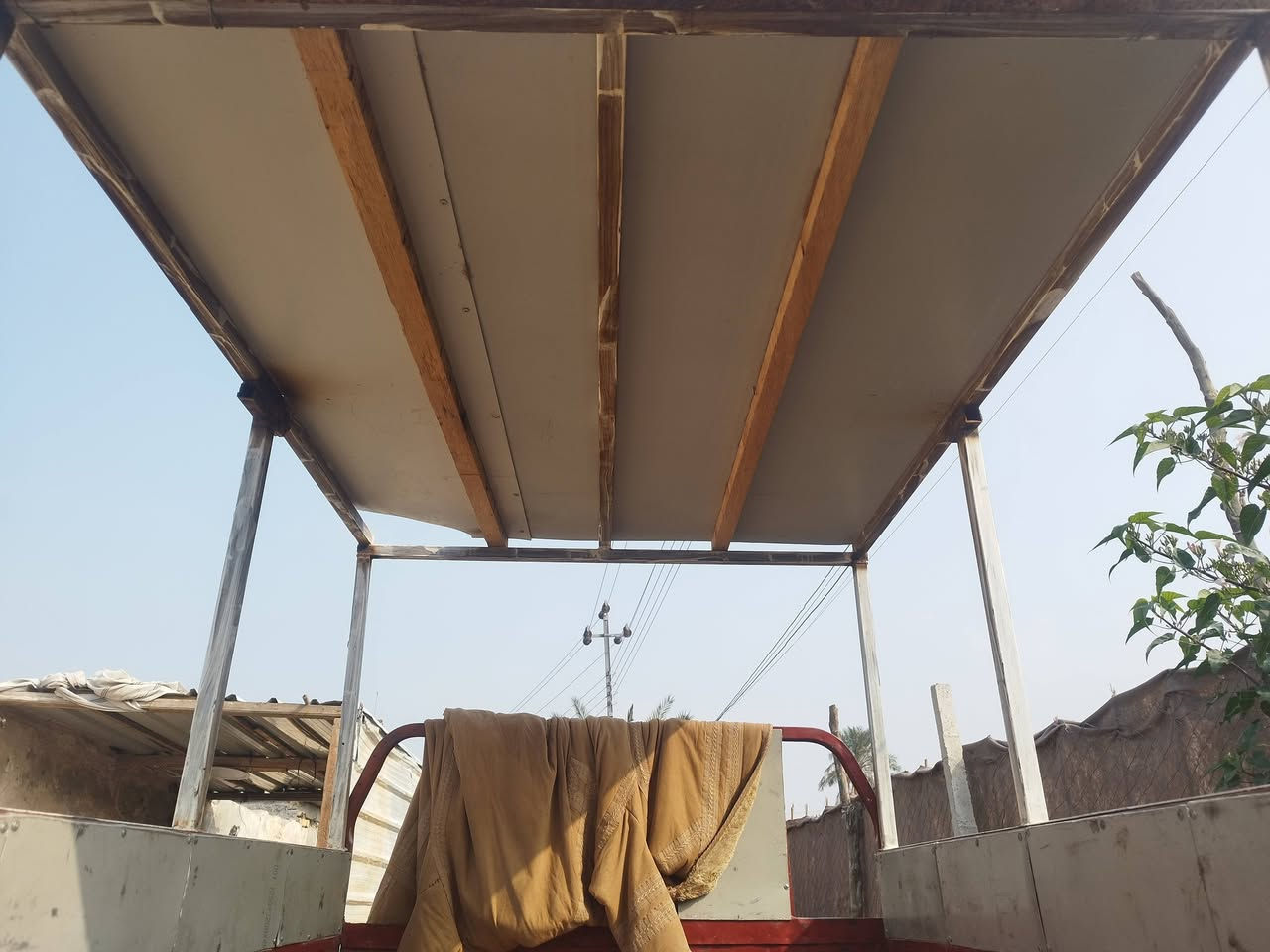 سقيفه ستوته للبيع سعر 30الف كامله مكان كرمه بني سعيد اتصال فقط***********
