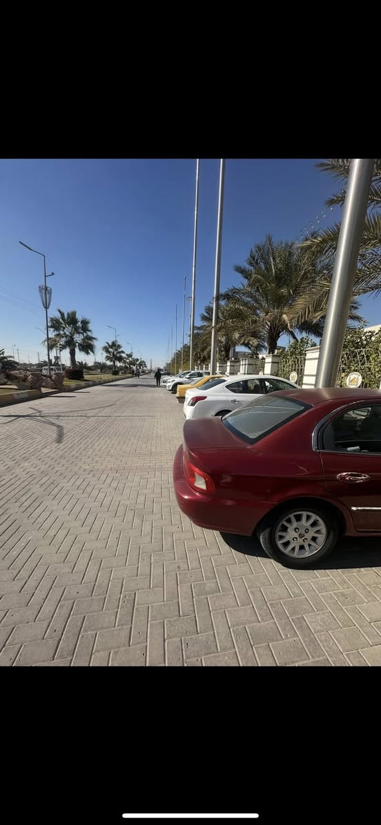 كيا اوبتيما 2005
مكينة 2000 دوش  

السيارة كاملة مابيها نقص تبريد وحداديه مرتبة 

السيارة صافيه

طخم تاير 

شاشه بلوتوث وكامره خلفيه 

السيارة مابيها ضربه  

مامصبوغه وهاذه صبغها الاصلي حتى بي جراد

السيارة مال بيت رقم انگليزي الجديد  سنوية ل2029 تريد وكالة تريد مداور مكان السيارة الناصرية السعر63 

 *********** رقمي
