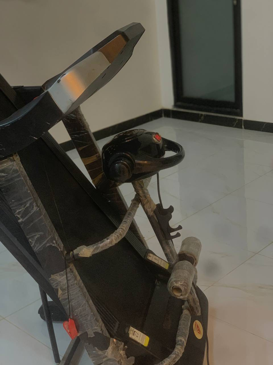 جهاز جري رياضي  متعدد الاستعمالات

جاز اشترينا قبل ٥ اشهر ومحد استعمله بعده بجياسته مكاني كوفه سعره 135 الف قفل الشراي يراسلني خاص أو يعلق رجائا فقط الشراي


**إذا كنت صاحب هذا الإعلان وتريد حذفه لأي سبب، رجاءا أرسل رسالة إلى الدعم الفني**