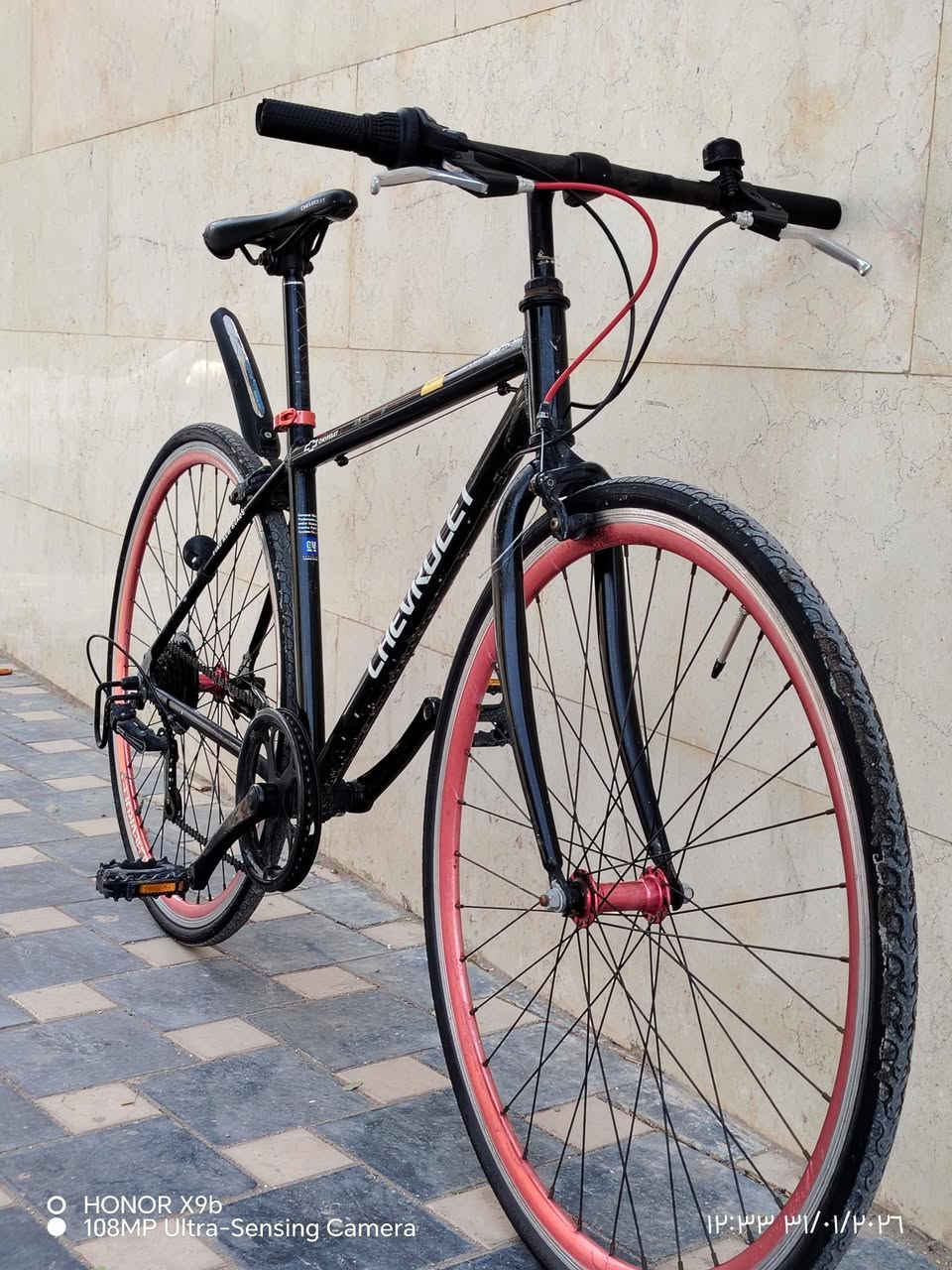 سلام عليكم
بايك c700من ماركه CHEVROLET المعروفه 
البايك صناعه امريكي 🇺🇲
البايك فول نضافه 
البارك معدن (المنيوم ) وزن ريشه 
البايك وياله المنيوم طبقتين 
حجم البايك 28 
كير سستم شيمانو 7نمر 
بريكات بلمكان 
بطيخات نحاس 
البايك طلقه 
سعره 125وبي مجال 
مكان بغداد الاعضميه 
للستفسار التوصل خاص 
او التصال ***********
