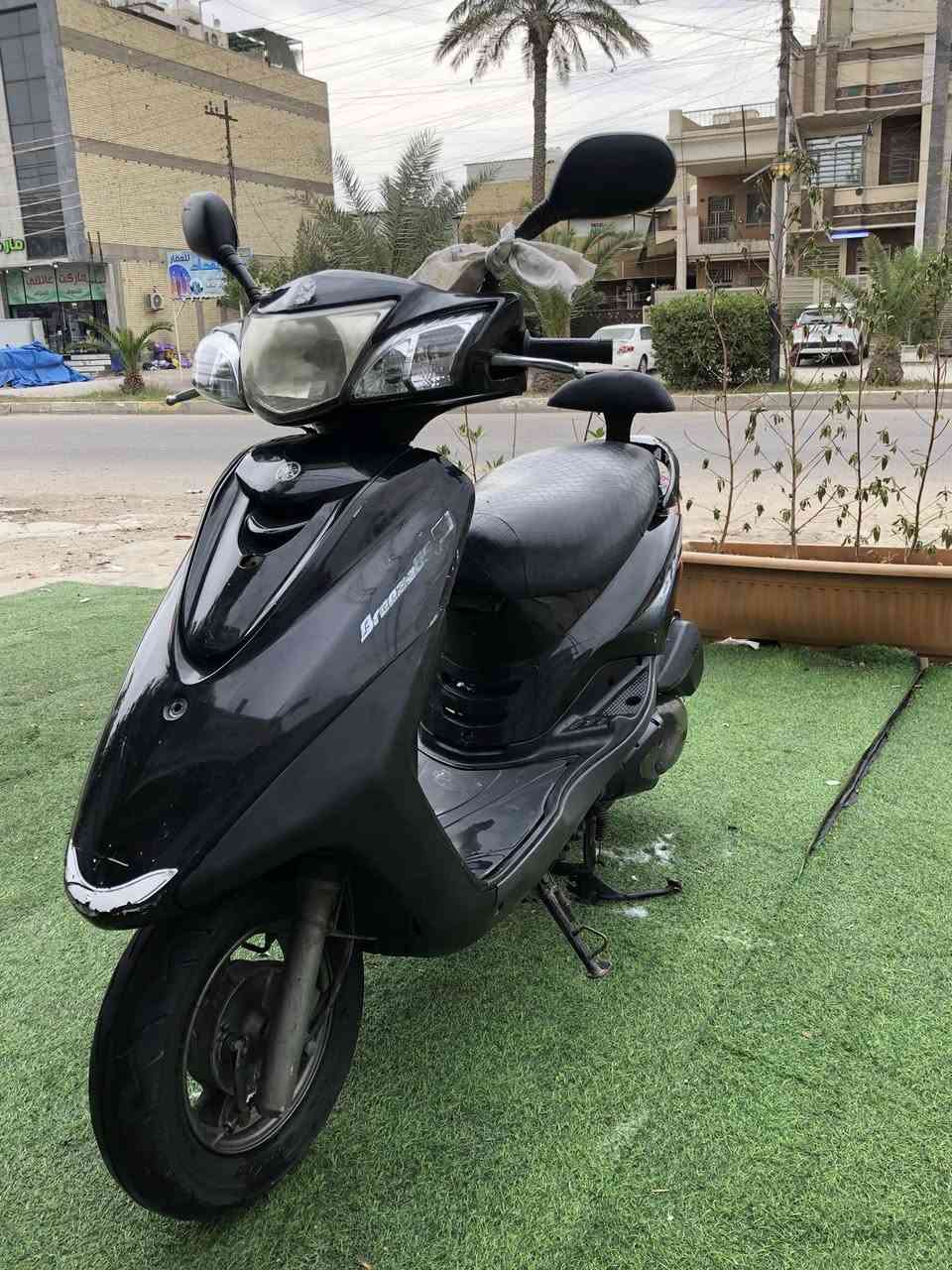 السلام عليكم 

بغبغاء نوزل حديث رمبه دراجه جديده نقص مابيه ماصارله هواي يمي اقل ست اشهور نضيفه ربع متصرف عليه الله شاهد احتاجيت واريد ابيعه

هاي دراجه كدامك تجي شوفه اذا مو نفس صور تاخذه وتروح دراجه نضيفه مامتعوبه مال جناي بانزين كله محس 

سعر‼️ 900بيه مجال شي بسيط
 
مكاني شعب قرب اعداديه بلقيس
 
رقم:*********** متواجد اتصال واتساب
