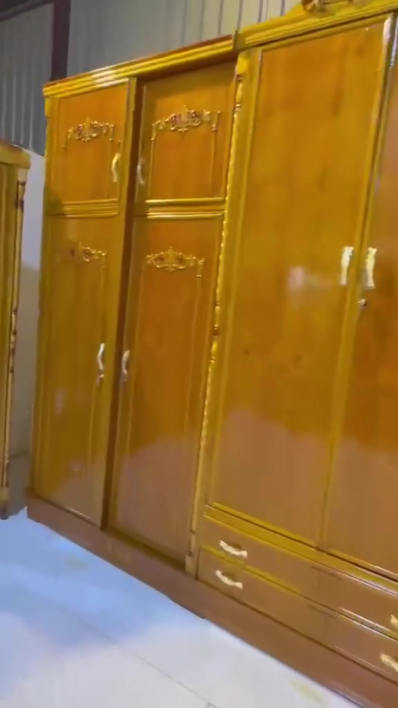 غرفه ام مسرح صاج داخل خارج ٤ ملم 
السعر ٩٥٠ ٩٠٠ قفل 
شد نقل داخل بغداد مجاني 
نضافه ٩٠
غرفه ضخمه


**إذا كنت صاحب هذا الإعلان وتريد حذفه لأي سبب، رجاءا أرسل رسالة إلى الدعم الفني**