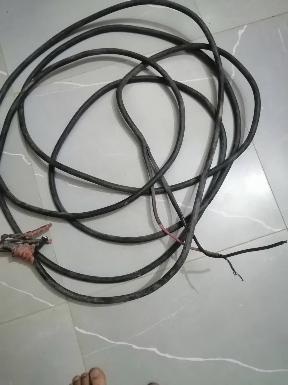 للبيع كيبل 8و نص متر و ميز بلازمه نضيف كلش


**إذا كنت صاحب هذا الإعلان وتريد حذفه لأي سبب، رجاءا أرسل رسالة إلى الدعم الفني**