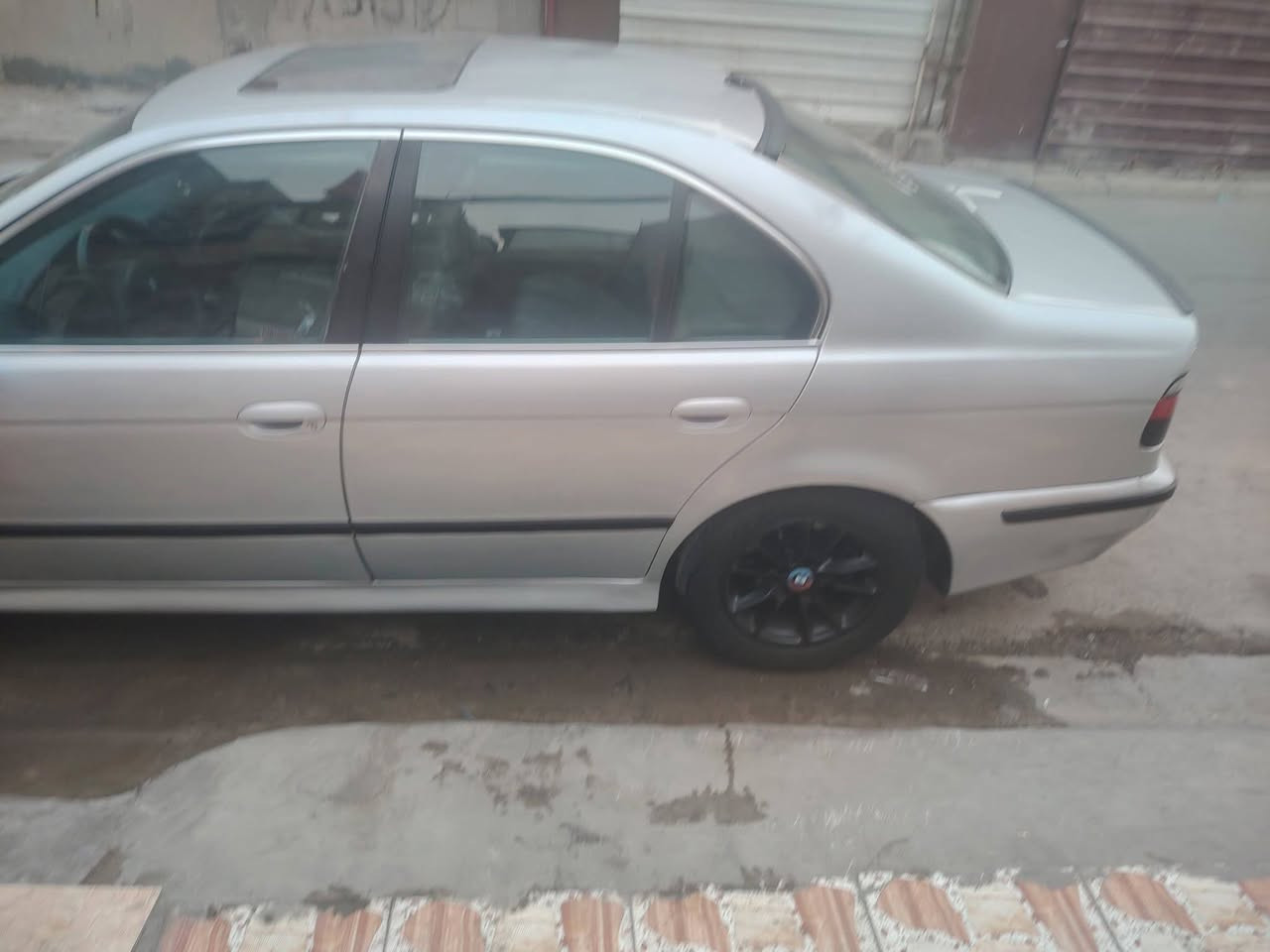 سلام عليكم بي إم 530موديل 2000صقر سياره جاهزه من كلشي كلشي أصلي بيه منظومه غاز سياره بدون حدث مصبوغه حزام جماليه سعر100 قفل عنوان بغداد هزه جديده رقم ***********
