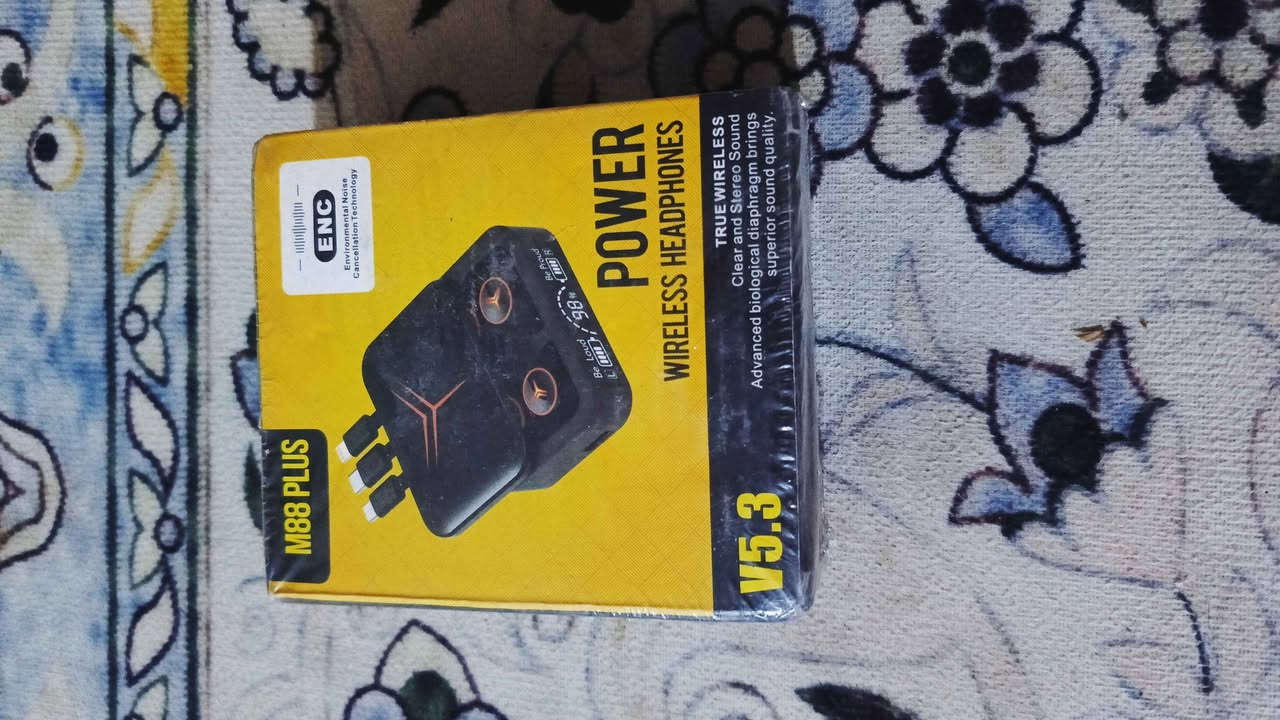 سماعات بلوتوث عدد2 نوعيات ممتازه الي يريدهن يراسلني واتساب *********** البصرة, العراق
