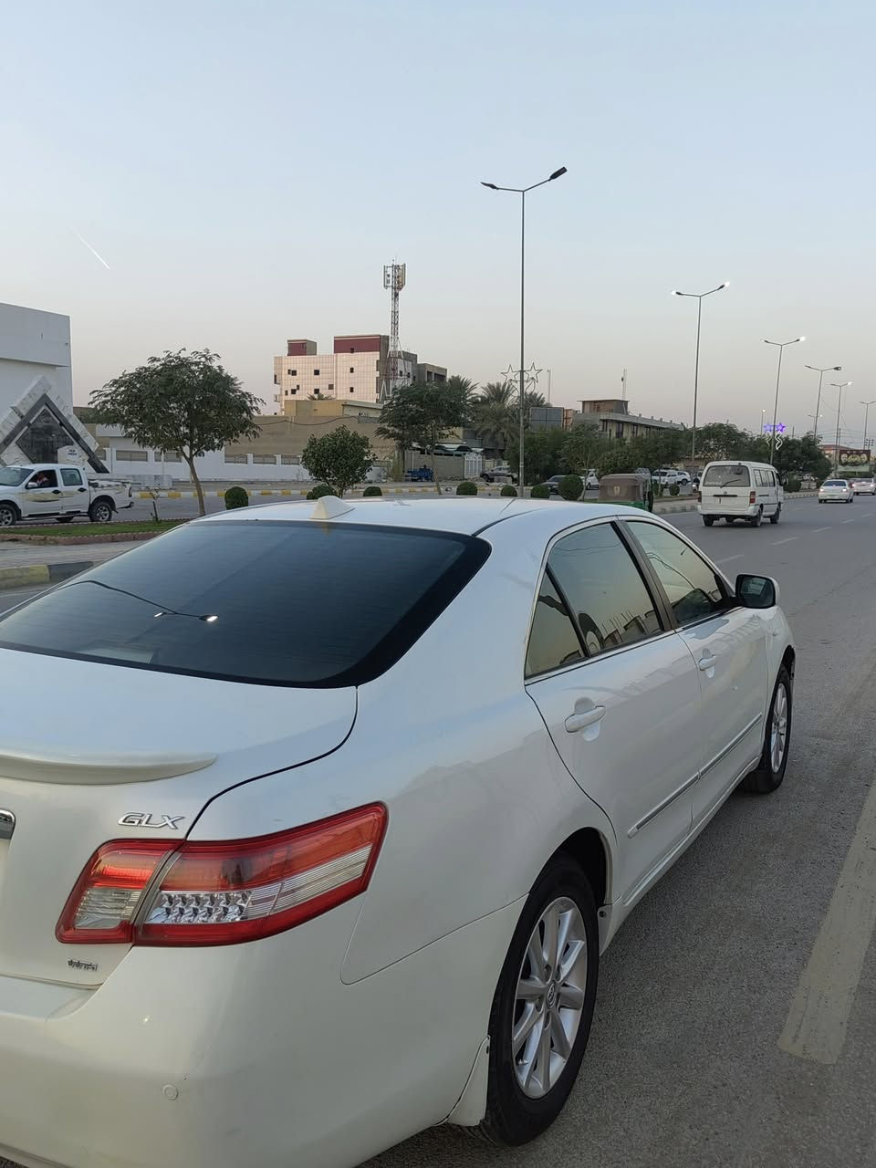 كامري موديل 2011 خليجي 4 اسلندر  رقم انكليزي باسمي تحويل ثاني يوم السيارة مكفوله من الصبغ والمعجون والمحرك ولكير كلشي شغال بالسيارة رقم مميز تخم تاير جديد مكان السيارة مركز الكوت السعر 123 ورقة وبيه مجال للشراي ***********  اتصال + واتساب السونار مرفق مع الصور
