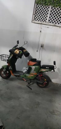 دراجه شحن HIS 900 فول نضافه .نشره ليد لايتات زينون اضافيه   بريك امامي...