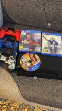 بلي فور للبيع نضيف اي عطل مابي ويا اقراص ويدات ثلاثه بس  مكان بغداد زع...