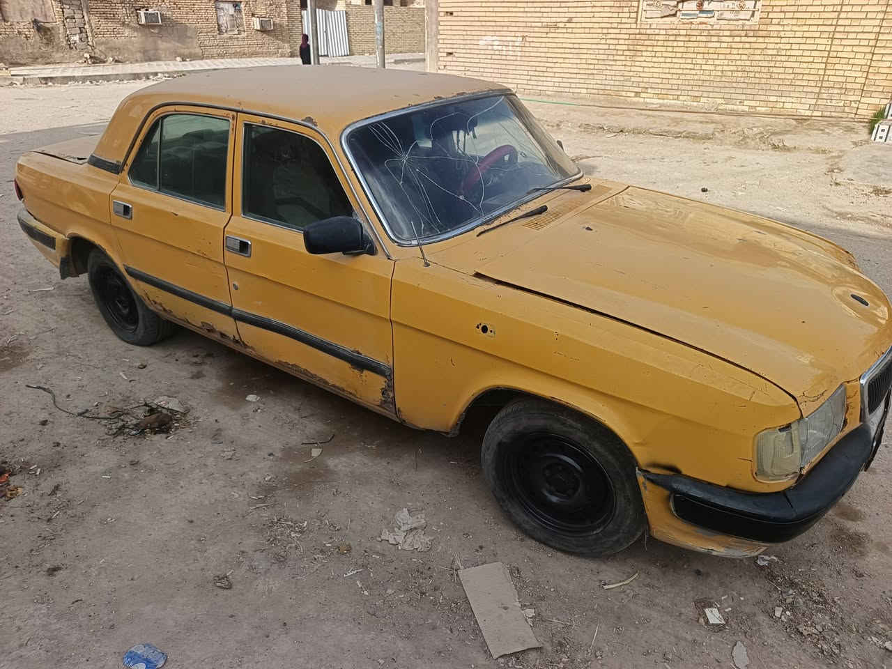 سلام عليكم للبيع فولگه 2003 رقم ذي قار امحور اثنين اونص ديلكو السعر 15 اوبيها مجال  مكاني الشطره  اذا اكو مراوس ب خصوصي اراوس رقمي ***********
