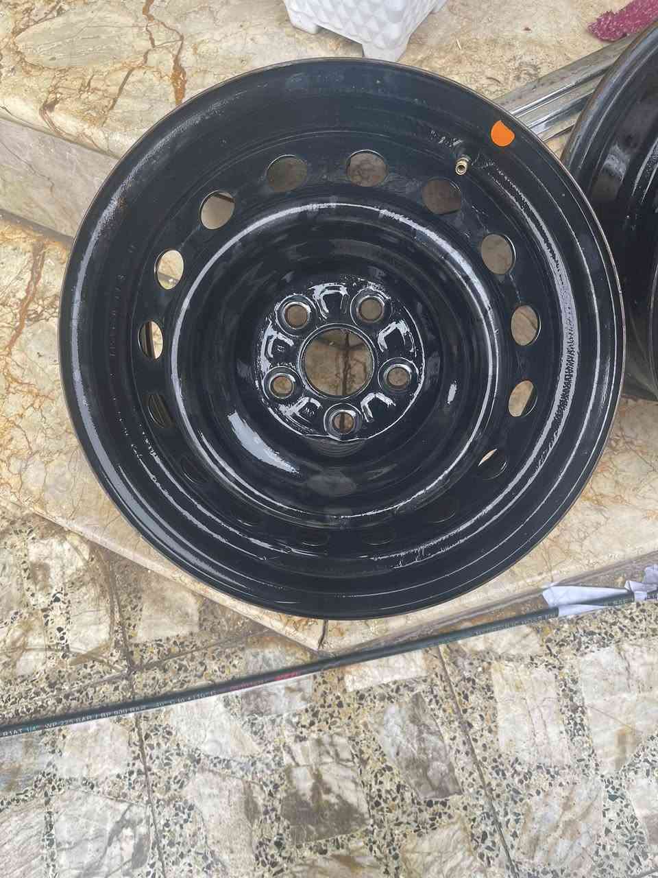 السلام عليكم ويل كوله حجم ١٥ نضاف اصلي وياهن فجوج مال كوله اصليات البيع مكاني الشعب ***********
