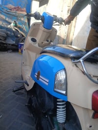 سعر٦٠٠ بيها مجال حك جيه 07755681159