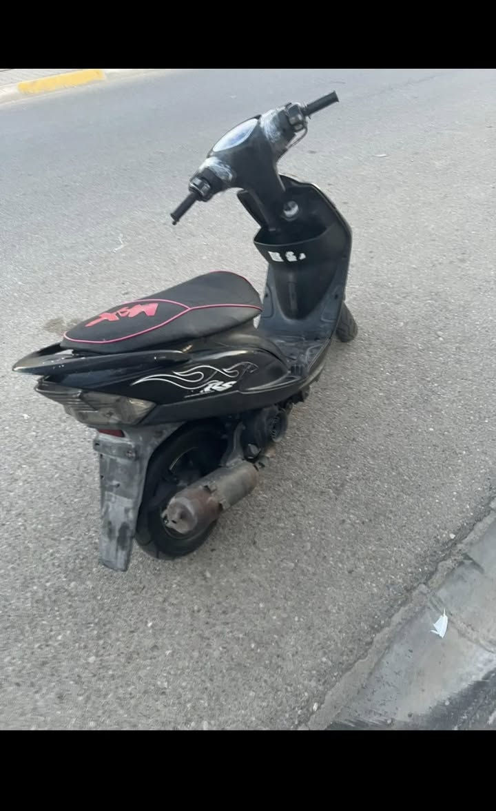 ماكس عدله للبيع مال رمبه بوشه49 بلادي المحرك نضيف كفرات بلادي الدراجه كامل بس يحتاج سائق. الشراي يخابر
750 بي مجال. ‭0773 534 5025‬
