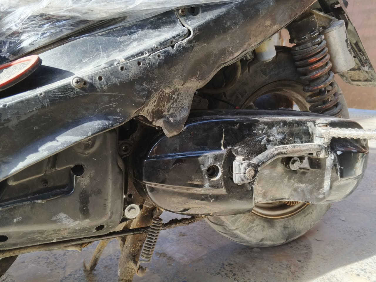 دراجة ياماها 5 زروف منغولي 
كهربائيات شغاله كامله باتري للسف ويشتغل ويرادله عرموطة مال هندر الي بيها تعبانه شوي ب 3 الاف 
مكاني البصرة قبله حي جامعة 
***********
رقم تواصل البصرة, العراق
