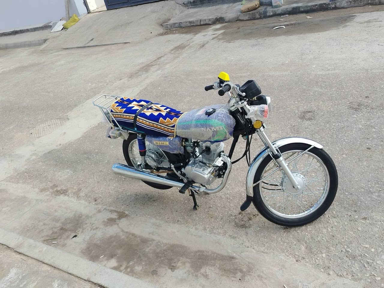 سلام عليكم دراجه إيراني لبيع اسكنر دراجه كفاله عامه برغي مافتوح بيه ثاني تبديله دهن موديل 26 كفاله السعر 600وبيه مجال مكان حي المعلمين الجديد الاتصال***********
