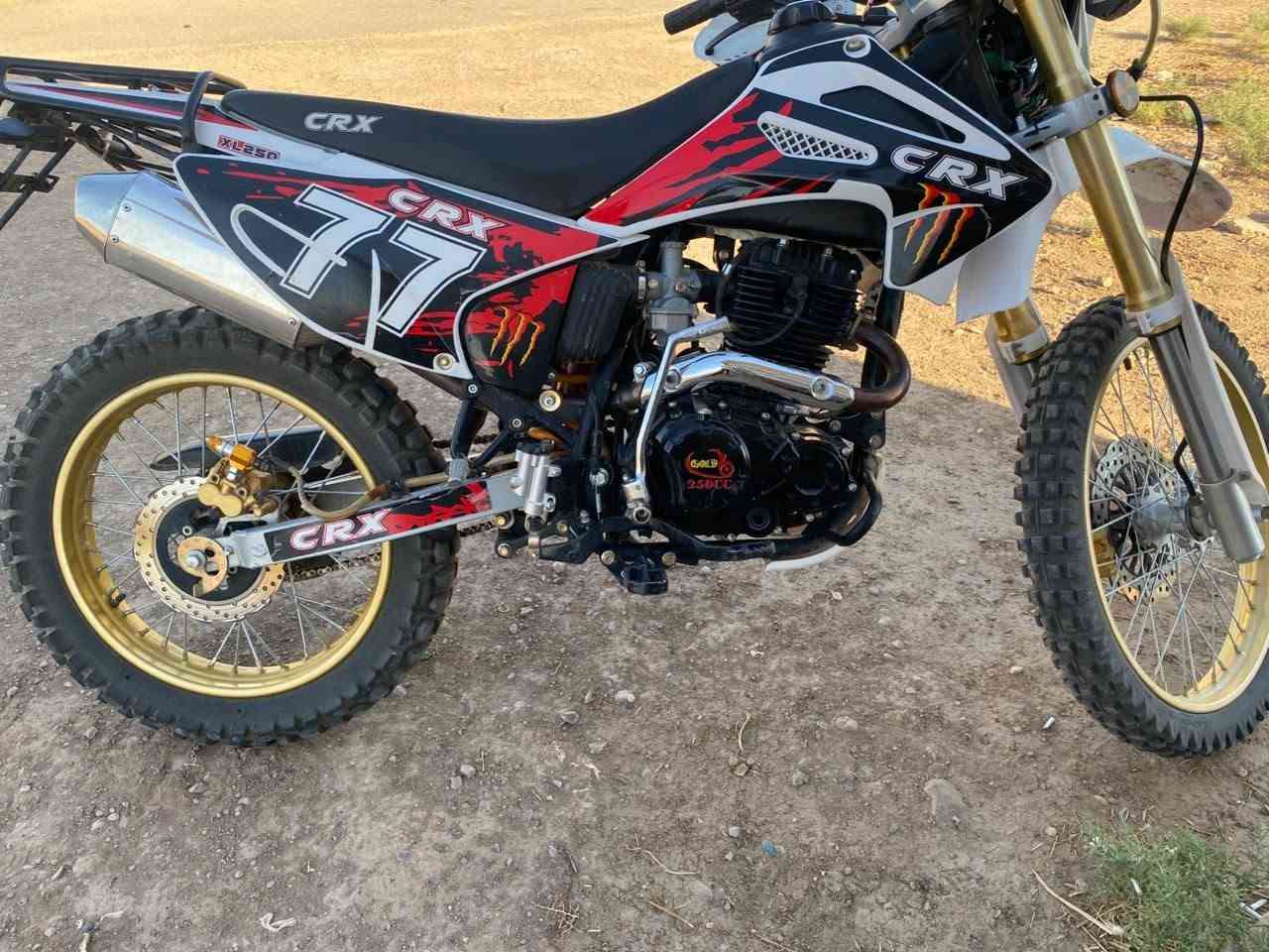 سلام عليكم 

قفاز CRX 

موديل 2025

ماشي 22 كيلو 

جديد مابي اي نقص 

حجم المحرك 250Cc

السعر خاص 

الرقم ***********

موجود ديالى العضيم
