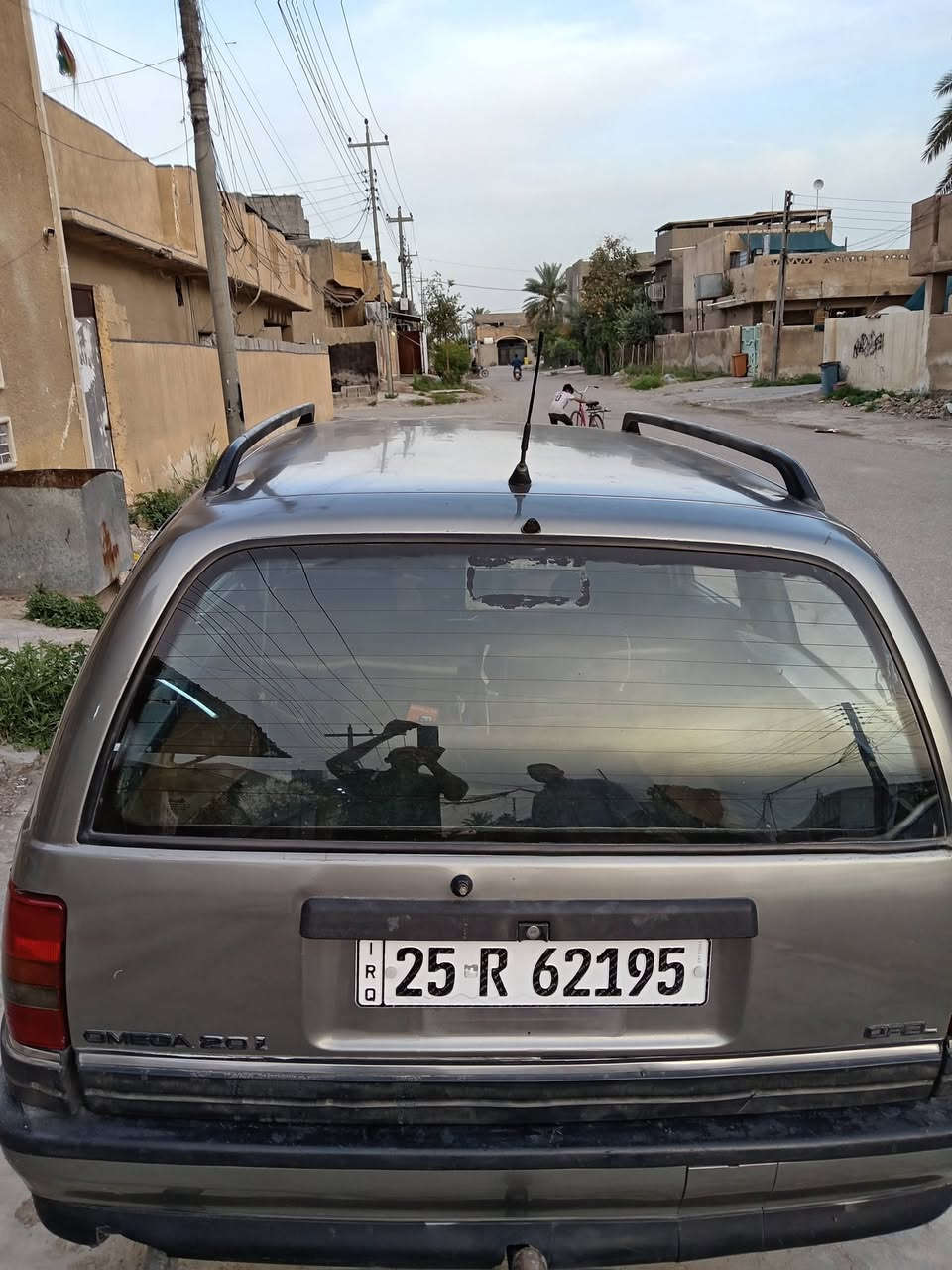 السلام عليكم أوبل اوميكا استيشن موديل 91 كير عادي محرك 20 بلادي رقم كركوك دولي هزه جديده سنويه لل28 تخم تاير جديد كهربائيات كلها شغالة السيارة حلو ودواخلهه نظيفة ***********

