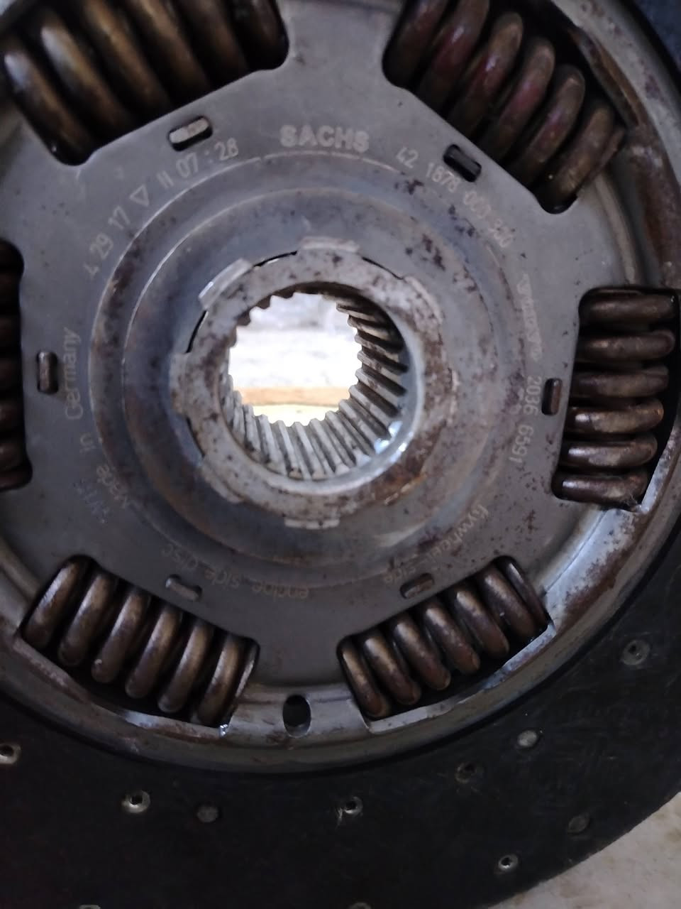 سلام عليكم
عندي دبل اكلج مال فالفو جديد ألماني مامشدود  اصلي جيرمني واذان مال فالفو للبيع مكاني بغداد كاظميه ***********
