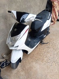 سكنس موديل 25 محرك ياباني نظيفة وجاهزة رقم الهاتف 07713027943