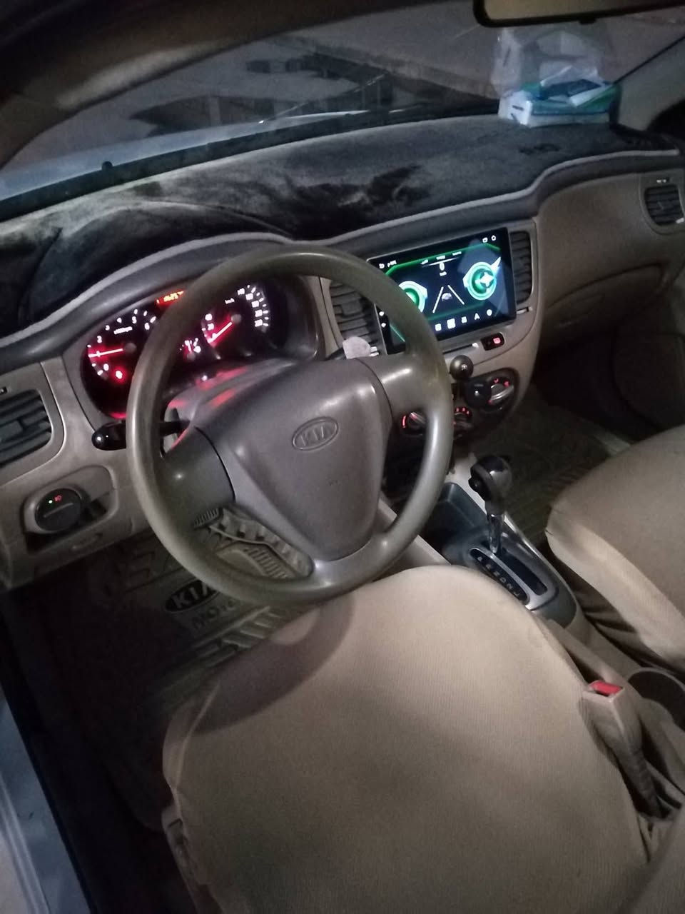 السلام عليكم ريو 2012 مصبوغه عام بدون ضربه قويه رقم نجف ألماني سنويه تسقط 2028 مكانها نجف مداور سياره حداديه من طول الطول كل جديد راديتر جديد كير جديد شاده ستوني بلكات تخم واير تخم تايرات جديد دوشمه سياره جاهز مذب ربع دينار عليها السعر 80 وبيها مجال ***********
