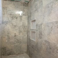 كادر سرميك متفرغ شقل درجة أولى  07872978990