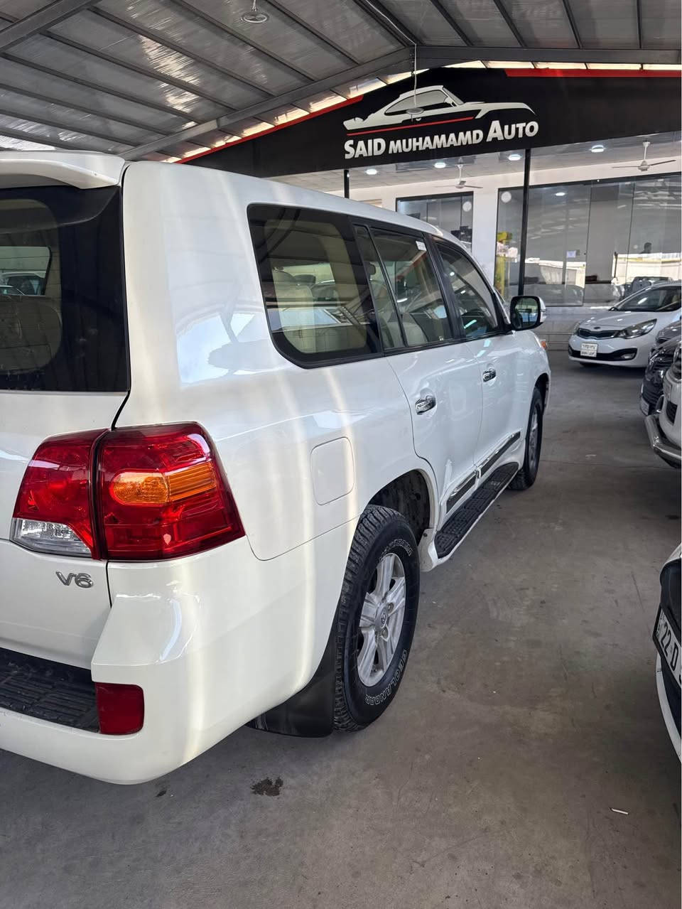 لاند كروزه رمويل ٢٠١٣Gxفول مواسه فات به س سلايت نيه پيش و دواى كه بس بى ليدراو ته نها يه ك بارجه بوياخه به بى ناوكرتن مكينه ى نه كراوه ته وه به شه رت سه نه وى تازه يه تا٢٠٣١به ناوى خومه وه يه سه ياره كه مالى دوسته به شه رتى كيرمكينه ده ل ئكسل كه رم وسارد هه مووكيانى له سه رشه ريكه يه فحس  هه زاوبارات تازه يه تا٢٠٣١
*********** السليمانية, العراق
