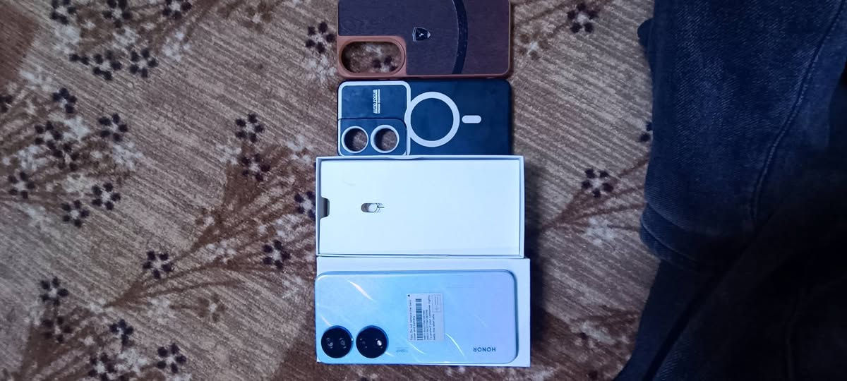 هونر X7b
ذاكره 256
شحن سريع 
بطاريه 6000
60 فريم يشغل جهاز ما مستخدم كم يوم فقط نضافته 95%
تجي تأخذه من باب البيت شرط 
السعر 155
موصل جانب الايمن


**إذا كنت صاحب هذا الإعلان وتريد حذفه لأي سبب، رجاءا أرسل رسالة إلى الدعم الفني**