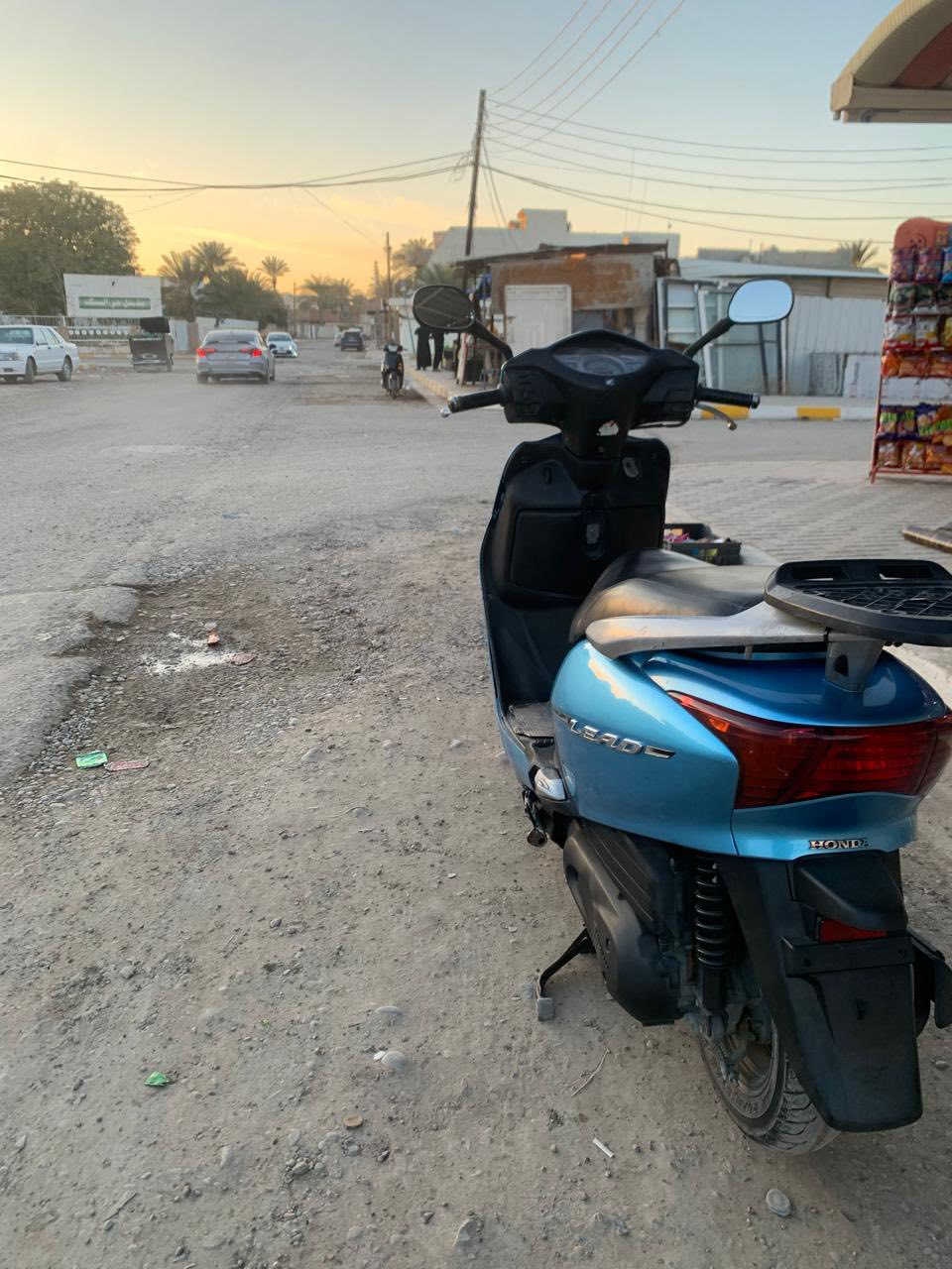 سلام عليكم دراجه ليدي حديث للبيع دراجه نضيفه دراجه مفتوحه اول فتحته  مكينه ناعمه  السعر 800 بي مجال. ***********
