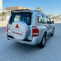 ميتسيبوشي باجيرو موديل 2003  السياره مكينتهه فول 3000  السياره تبريد ث...