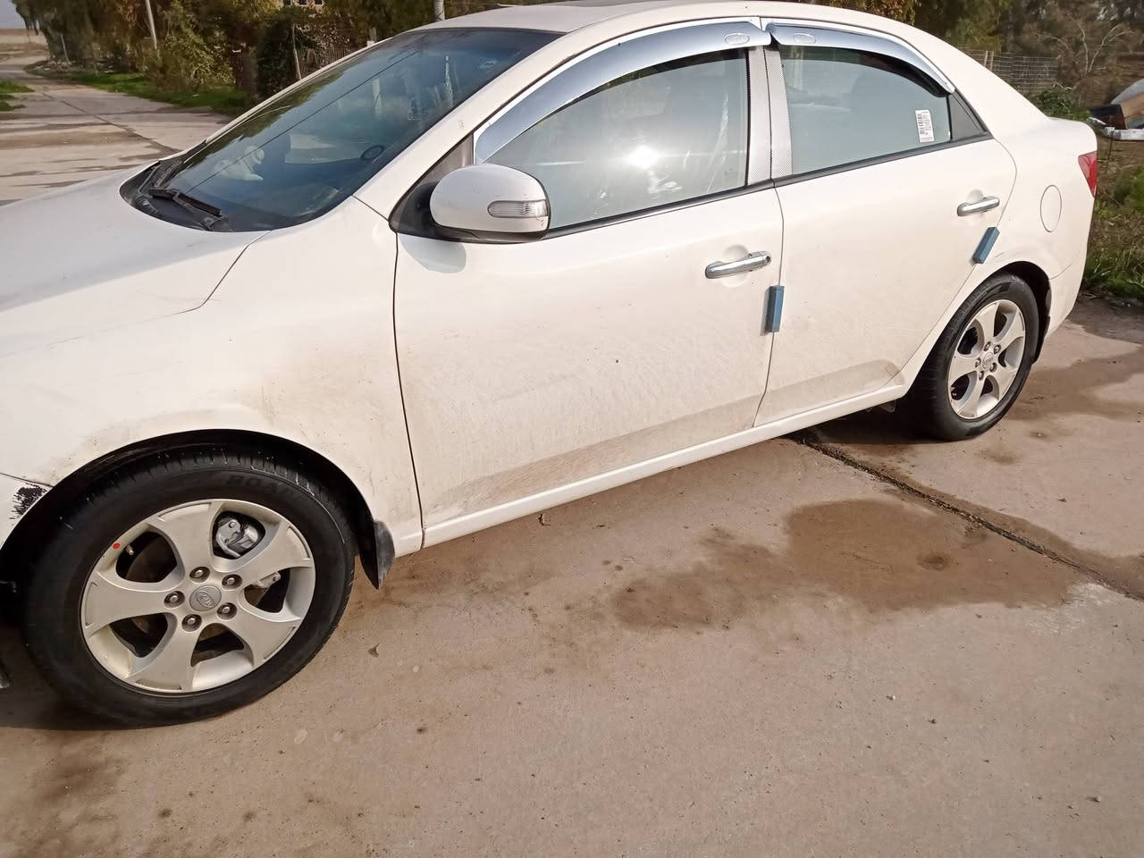 سلام عليكم
سيراتو2009
1محرك خير من الله 
2تبريد خير من الله
3تخم تاير جديد
4صدر جديد
5شاشه+كامره خلفيه
6تحكم ستيرين
7فتحه 
8سنويه جديده باسمي 
سعر93
***********
