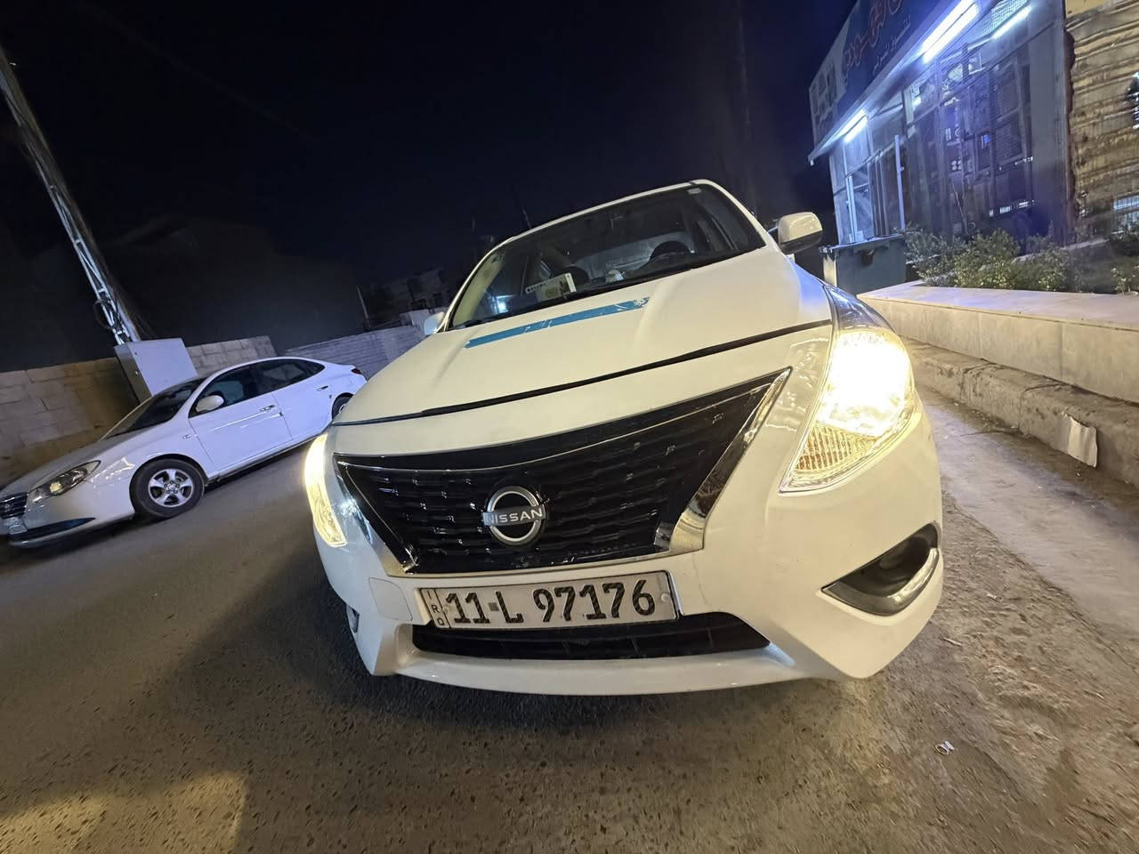 السلام عليكم
سني موديل 2020
جاملغ وبنيد بدون دواخل
ايرباك طاك جاهزه من كلشي دوشمة عليهة سماعات GBL لايت زنون عالي ابيض وناصي اصفر  سيارة ستعمال بيت
ماشيه 167
رقم بغداد الدولي
السعر 100 وبيها مجال
مكاني بابل
للاستفسار***********
