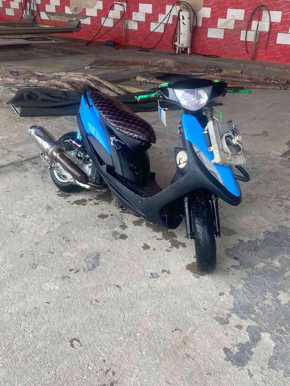 ما شاء الله
سلام عليكم شباب دراجه ماكس عدله مزوده تزود مال جناي محوره مكينه مال ماجسته دبل رون ال 180ذبهن كلهن دراجه شلعه ومعدل دراجه رائده 12ورقه مكان بل سكان الاصناعي


**إذا كنت صاحب هذا الإعلان وتريد حذفه لأي سبب، رجاءا أرسل رسالة إلى الدعم الفني**