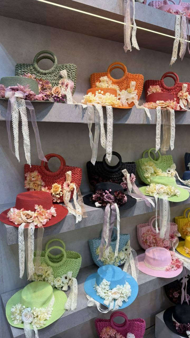 🎀 حقيبة كيوت – موضة ناعمة ولمسة أنوثة مميزة 🎀
وصلت حقيبة كيوت بتصميم عصري وألوان جذابة ✨
مناسبة للطلعات اليومية والجامعة والمشاوير 👛
🔹 خامة مرتبة وجودة عالية
🔹 حجم عملي وخفيف
🔹 ألوان حلوة تناسب كل الأذواق
🔹 تتوفر جمله ومفرد


**إذا كنت صاحب هذا الإعلان وتريد حذفه لأي سبب، رجاءا أرسل رسالة إلى الدعم الفني**