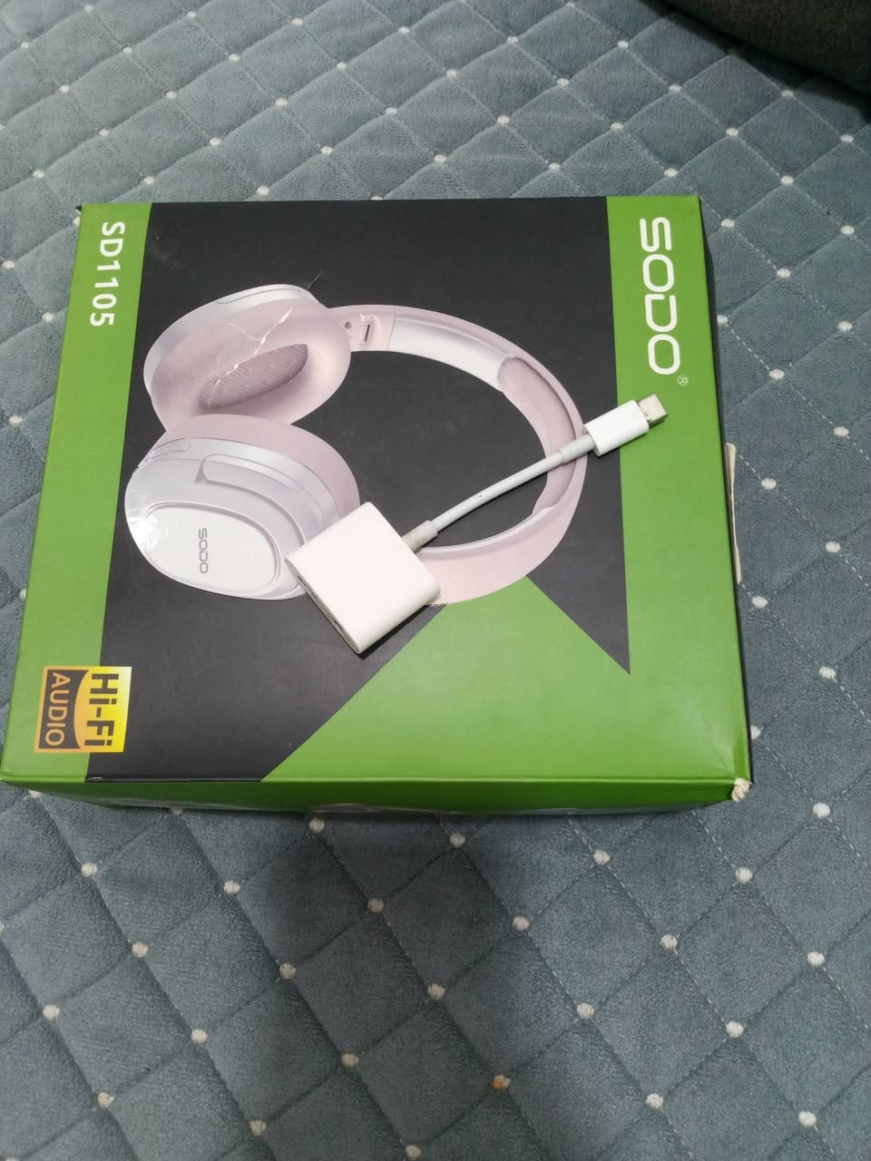 اسلام عليكم سماعه ابلوتوث أو توصاله مال ايباد بعدهن جديدات أسعر اثنينهن 60 شراي اتصل ***********
