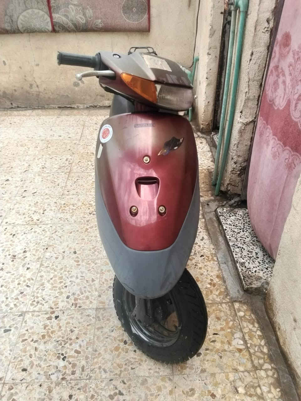 سلام عليكم دراجه سازوكي مصطره للبيع شغاله كله مكفوله كفاله عامه نضافه 100 ب 100 صاله سبوع طالعه من الوكيل مكاني العماره سادين حي الشهداء سعر خاص رقم الهات***********

